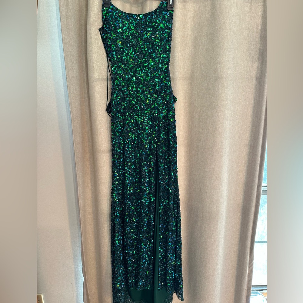 Green sequin prom dress!